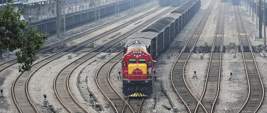 Rail volumes make 'slow recovery' but KCS keeps capacity tight
