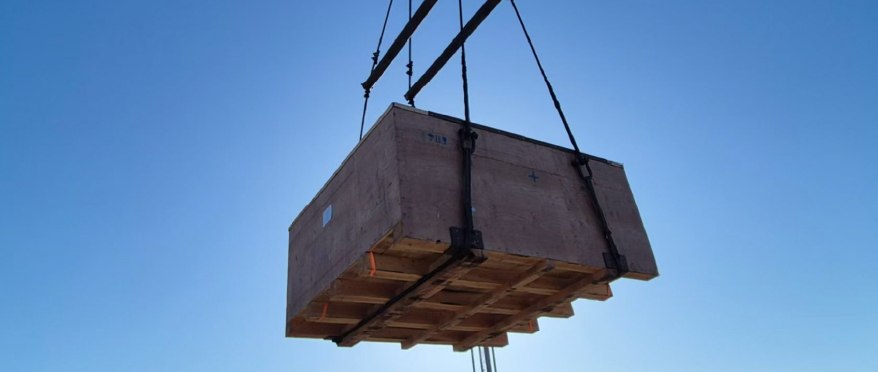 AsstrA Delivers Heavy Industrial Equipm...